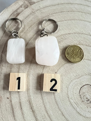 Mangano Calciet Hangers uit Afghanistan